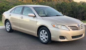 2011 Toyota Camry LE full