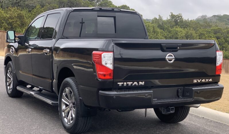 2017 Nissan Titan SV 4X4 full